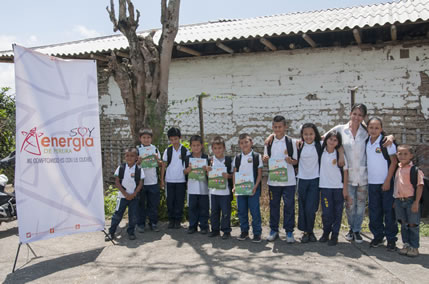 Iluminamos 1000 sonrisas en las instituciones educativas