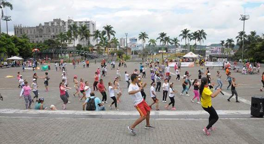 CON ÉXITO SE REALIZÓ LA PRIMERA JORNADA DE “DESPLÁZATE A LA PLAZA” 